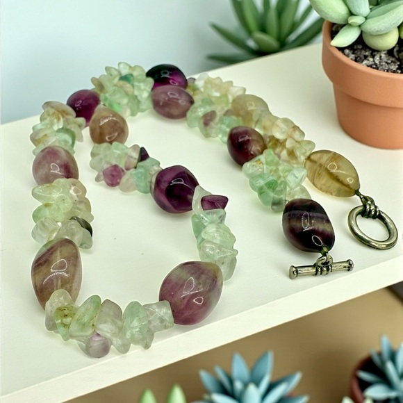 Vintage Rainbow Fluorite Crystal Beaded Necklace – Toggle Clasp – 20” – 106g - Picture 7 of 16